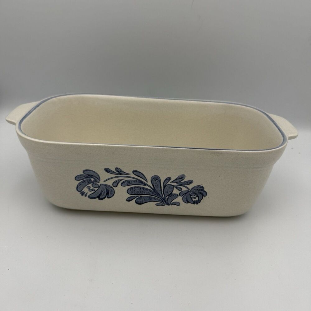 Vintage Pfaltzgraff Yorktown Stoneware  Loaf/bread Dish